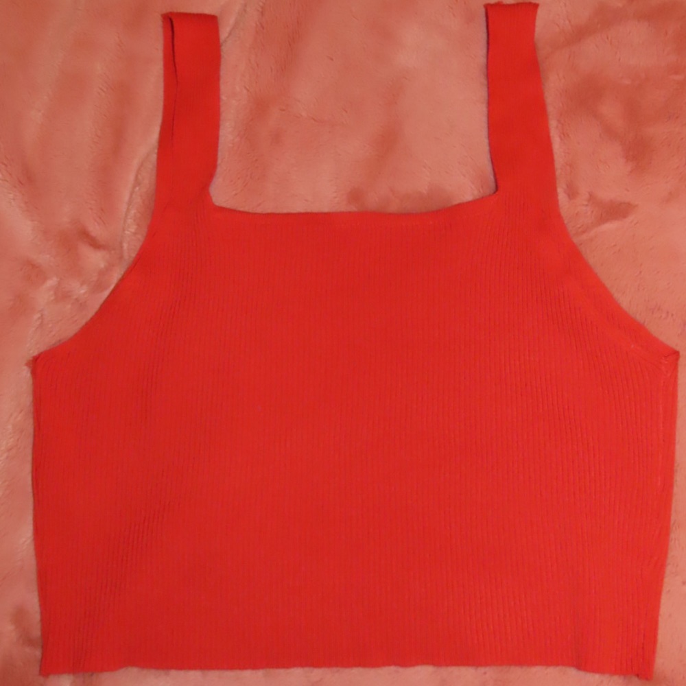 RED SUMMER TOP | size 18